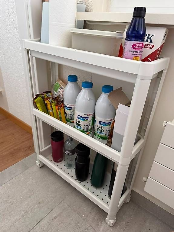 Servierwagen: Chariot blanc – Gebraucht aus La Chaux-de-Fonds von lar_w5pw