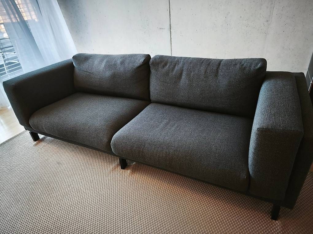 Ikea Sofas: Ikea Nockeby 3er Sofa dunkelgrau – D'occasion à Winterthur par messiha 1