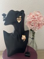 Goldige Herz-Ohrringe, modern & elegant