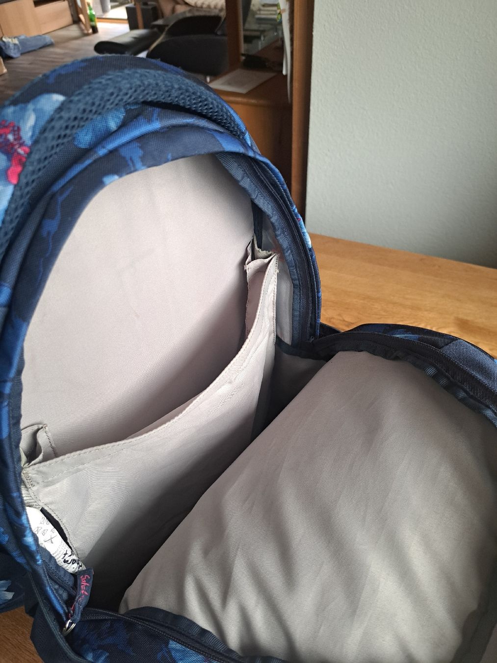 Satch Borse & Zaini: Schulrucksack Satch blau mit Blumenmuster gebraucht – Usato da Frutigen venduto da FranziskaEckert84 2