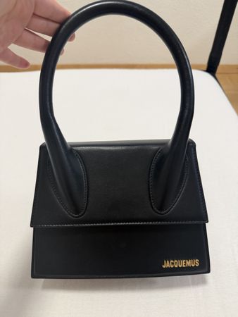 Original Jacquemus Handtasche schwarz Leder guter Zustand