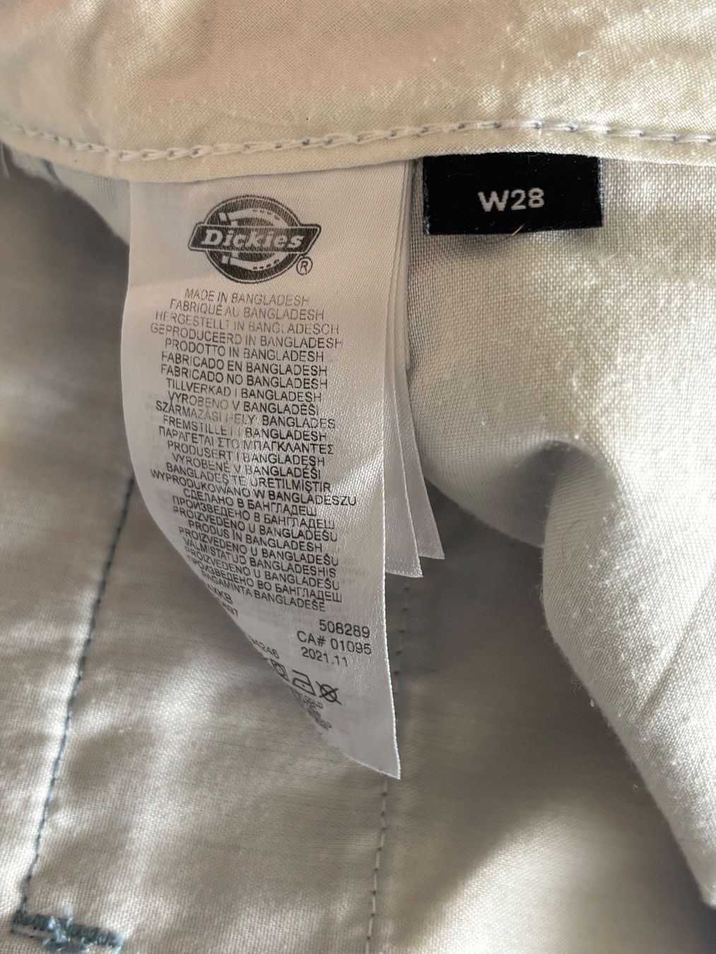 Pantaloni: Hellblaue Dickies Straight, Gr. 28 – Usato da Basel venduto da mic_5r8z 2