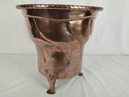 Dreibein-Kupferkessel (Höhe ca. 42 cm)