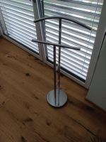 Zwei Anzug/Kleiderständer zu verkaufen