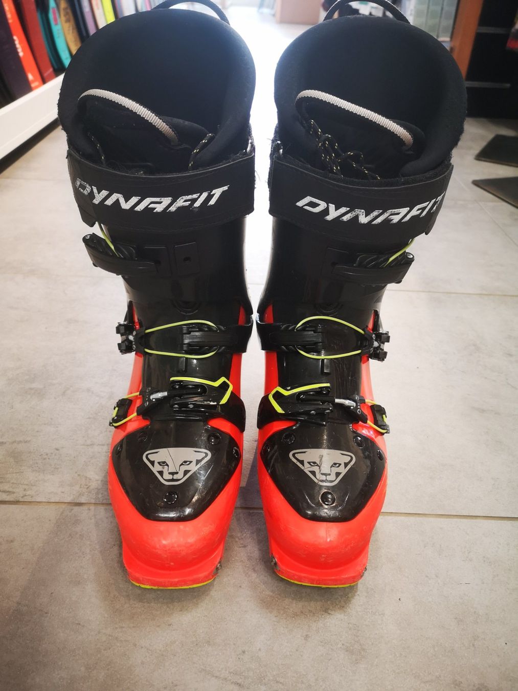 Dynafit Herrenschuhe: Skitourenschuhe Dynafit Seven Summits Gr. 27.5 – Gebraucht aus Scuol von Marco-Sport-Scuol 1