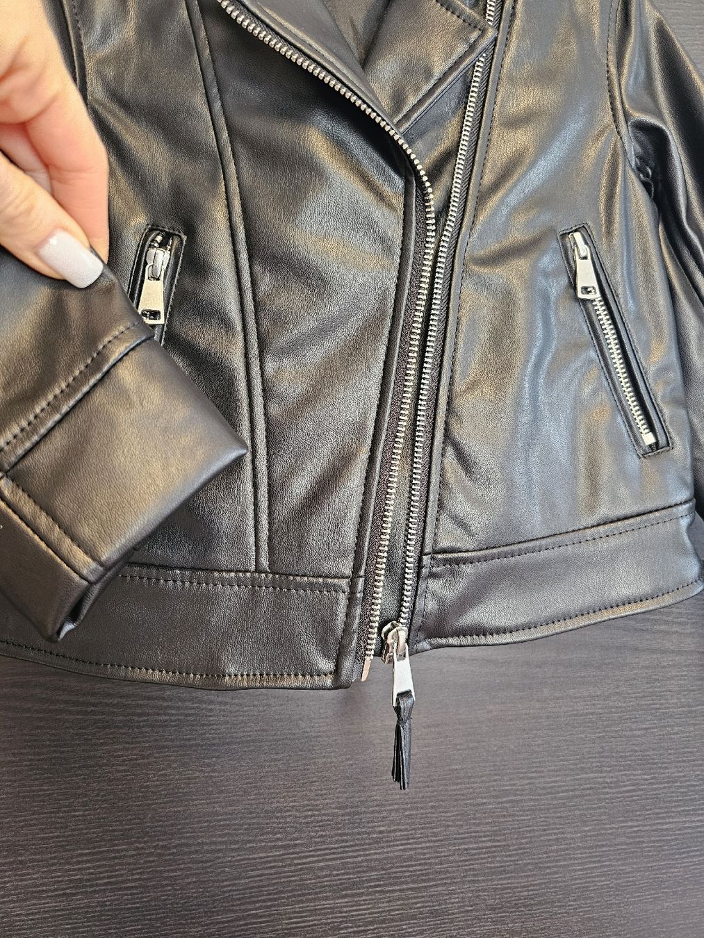 H&M Jacken & Mäntel: Coole H&M Lederjacke Mädchen Gr. 116 schwarz – Gebraucht aus Laufen von Taty007 2