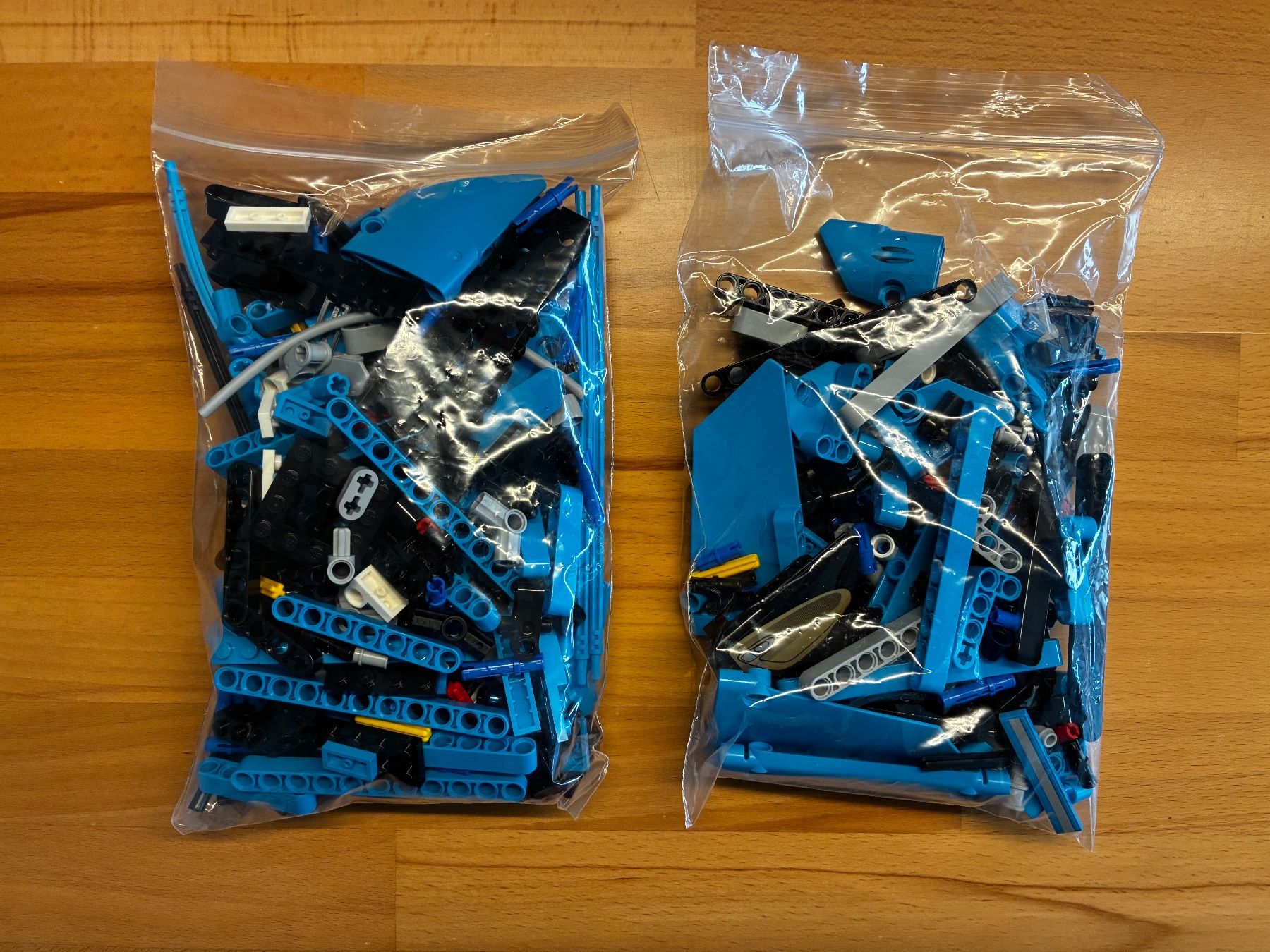 Lego Baukästen: LEGO Technic 42083 Bugatti Chiron – Gebraucht aus Visp von kai_x2bf 4