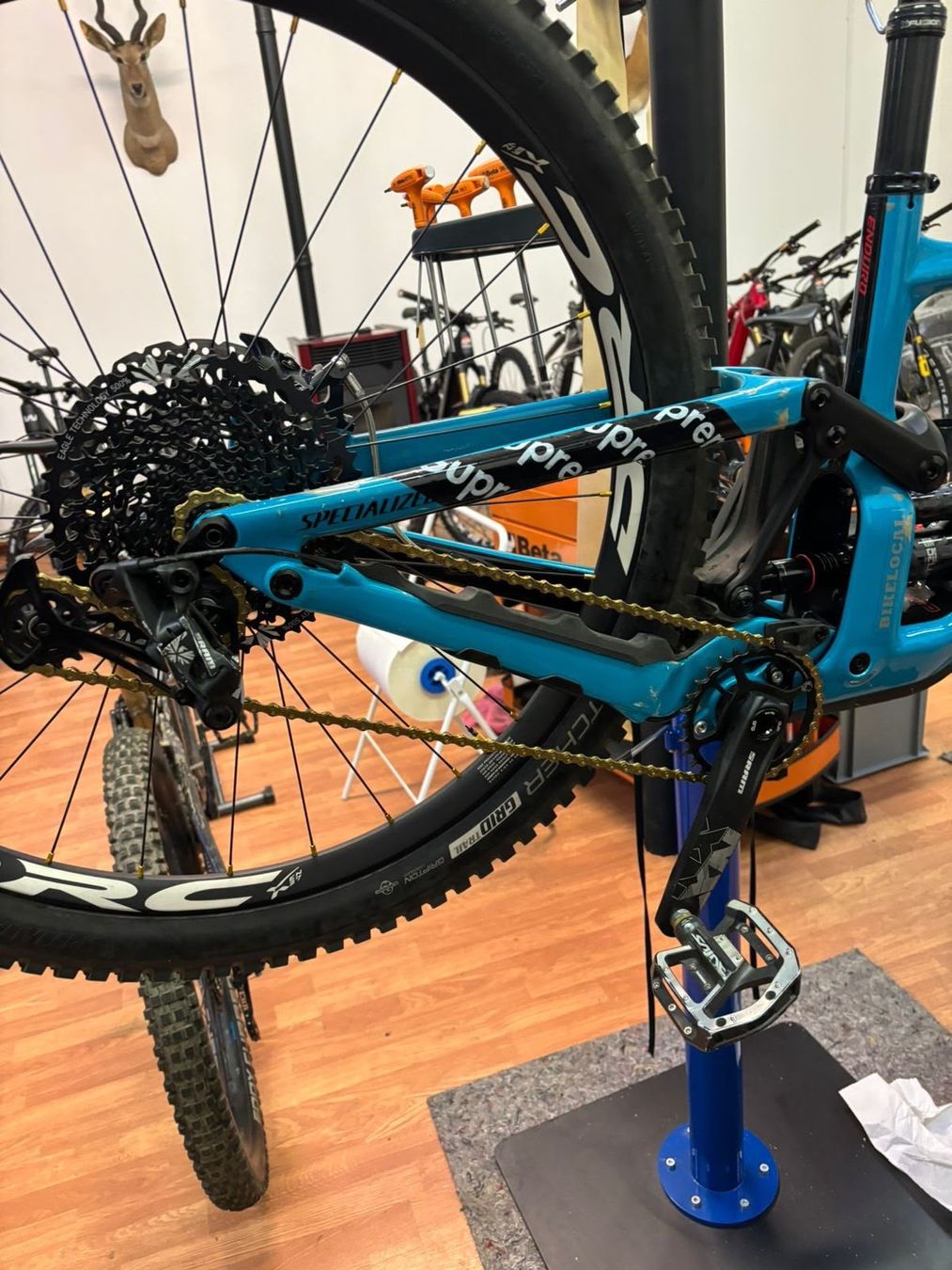 Specialized Biciclette: Specialized Enduro Comp 2021 - Custom – Usato da Adliswil venduto da alb_vym5 3