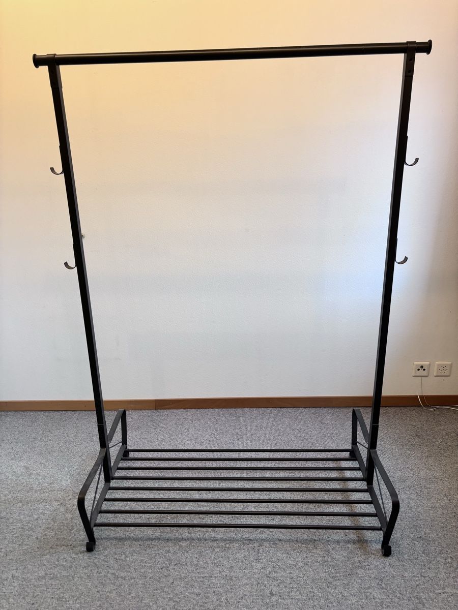 IKEA Portis Kleiderständer/Garderobe (Gebraucht) in Grosswangen für CHF 10 – nur Abholung auf Ricardo kaufen