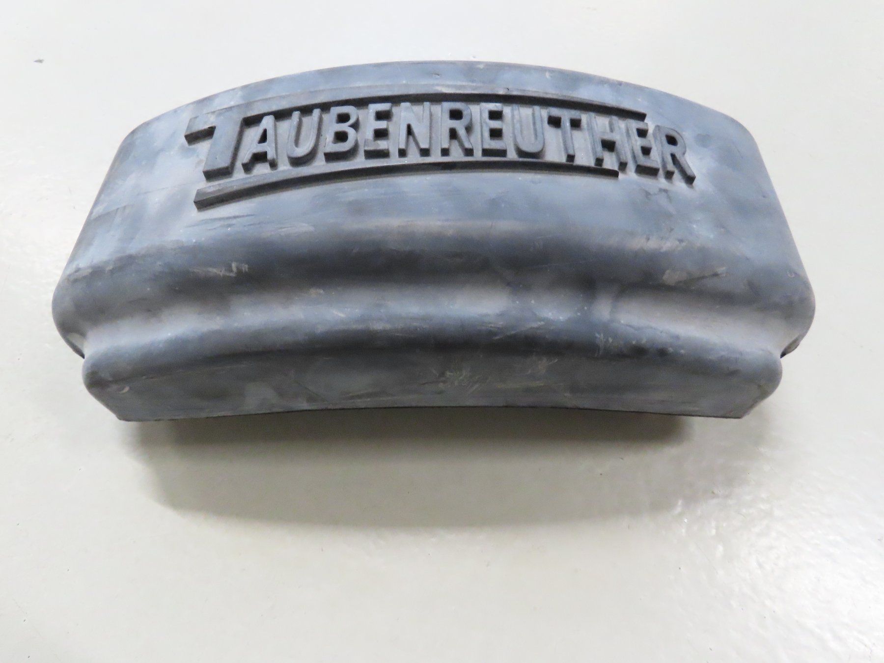 Finestre: Seilfensterabdeckung (Taubenreuther) – Usato da Alpnach-Dorf venduto da Hess-Automobile 1