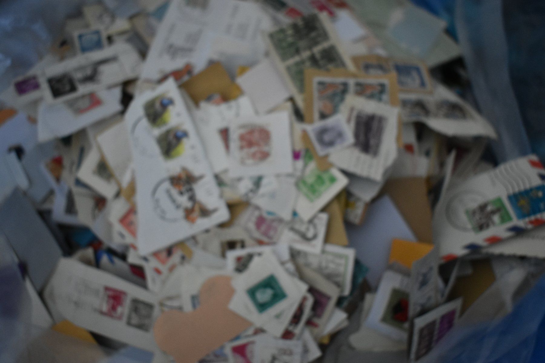 Tous les timbres: Briefmarken 2.2kg – D'occasion à Männedorf par chr_7kc9 1