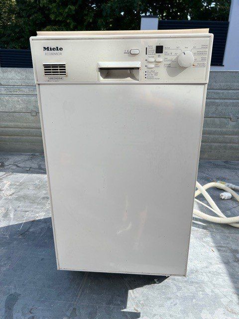 Lavastoviglie: Miele Geschirrspüler – Usato da Wegenstetten venduto da 1a_ware 3