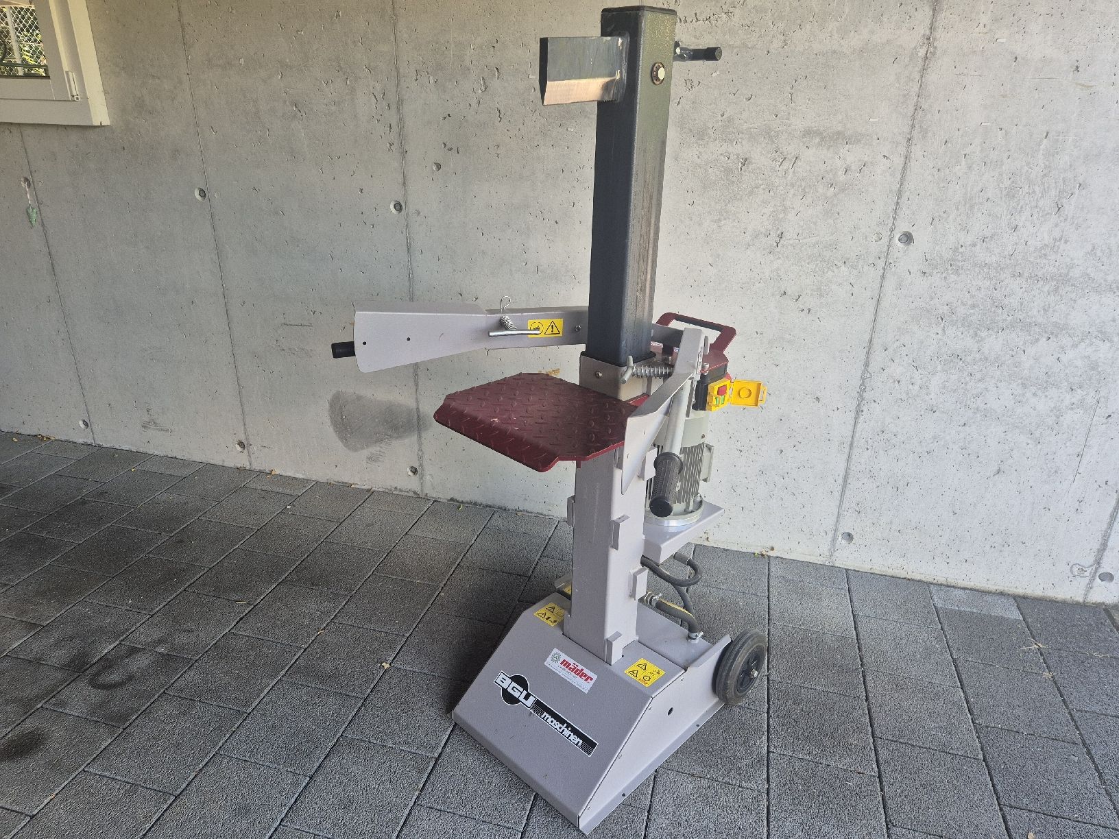 Tutte le macchine: Holzspalter BGU HS 71 400V – Usato da Hitzkirch venduto da VintageForst