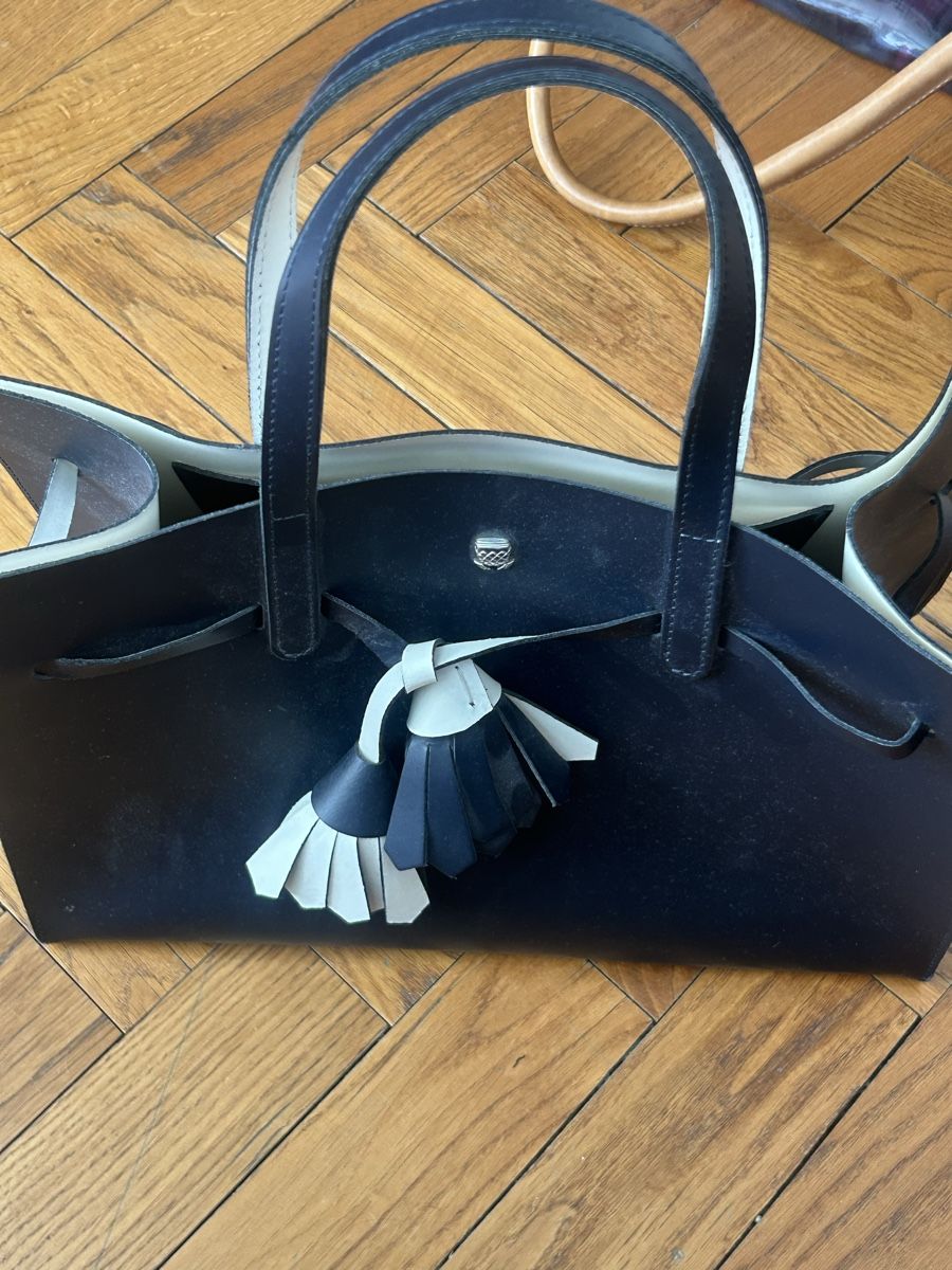 Navyboot Sacs femmes: Navy boot handbag  – D'occasion à Lausanne par regulaandjames 1