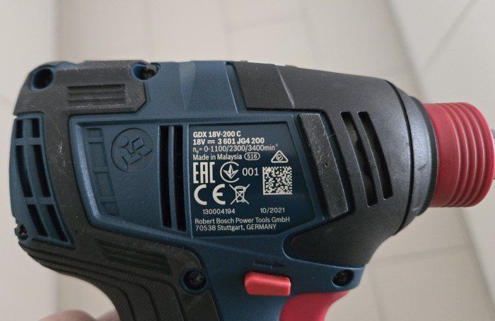 Bosch Tutti gli attrezzi: Bosch Professional GDX 18V-200 C Schlagschrauber – Usato da Regensdorf venduto da keepcoding 2