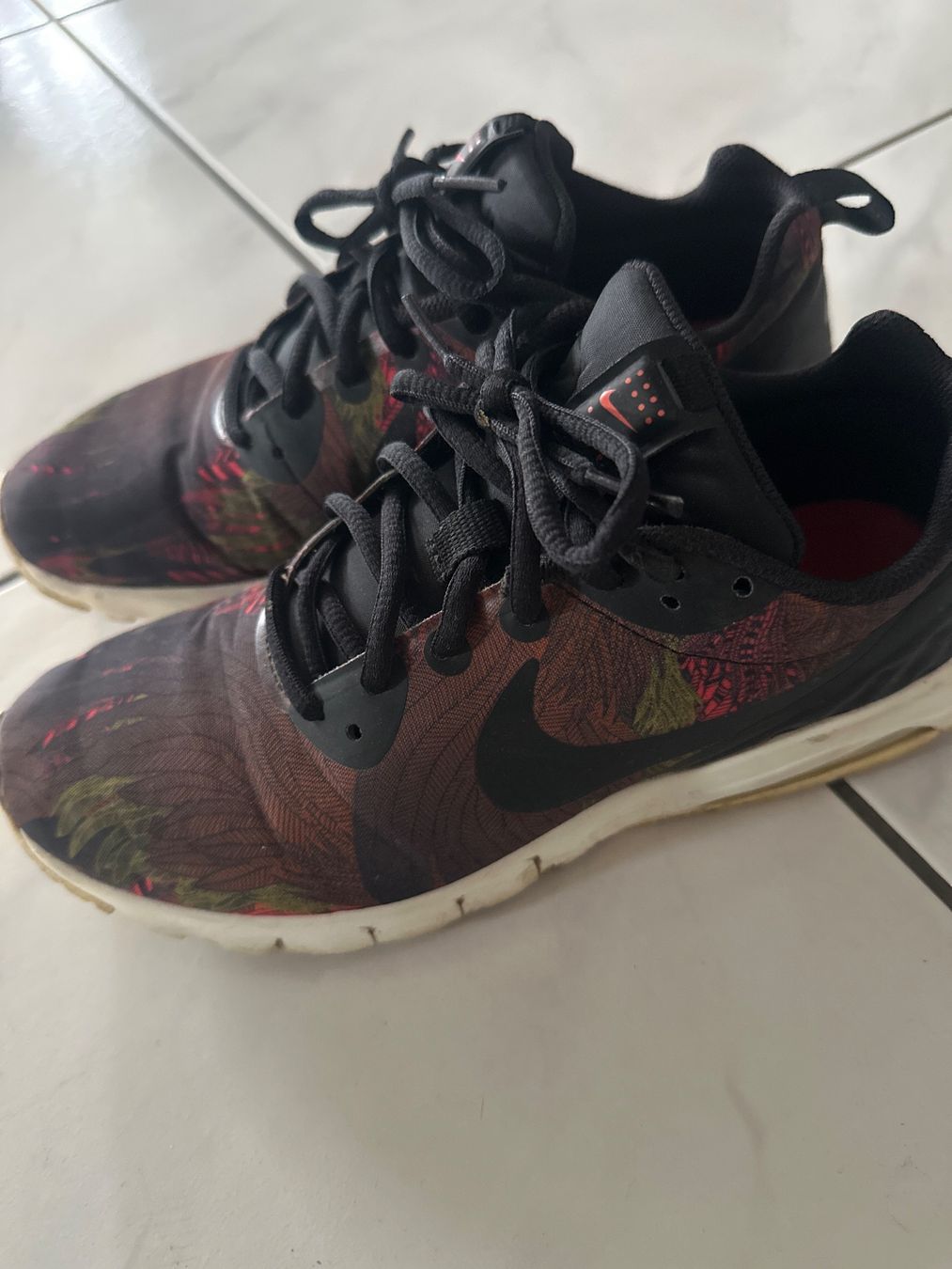 Nike Scarpe da donna: Nike Sneaker Gr.39 – Usato da Oberwil BL venduto da noise12 1