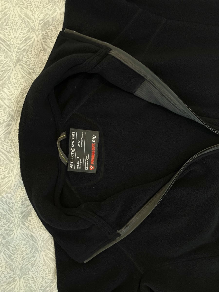Maglioni & Felpe: Fleece Half Zip Pullover der Marke Artilect Systems – Usato da Riken AG venduto da Desiree95 1
