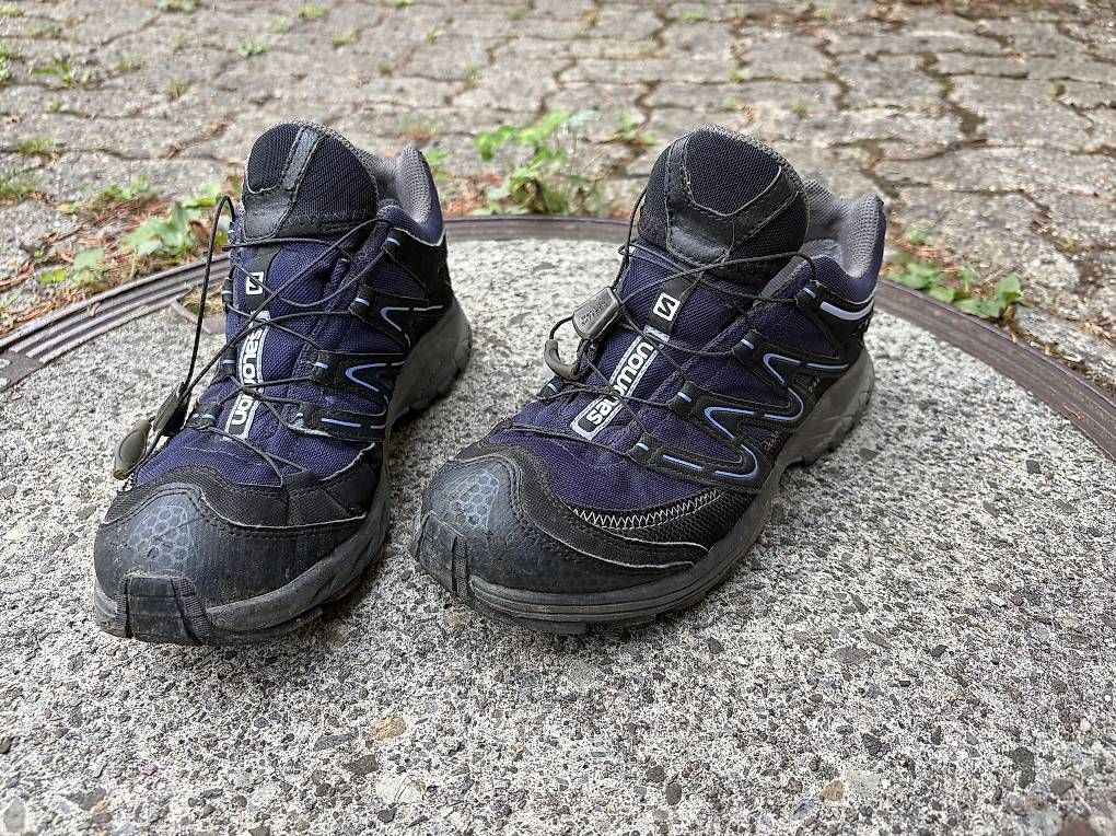 Chaussures hommes: Salomon Trekkingschuhe 39 1/3 – D'occasion à Thalwil par Sabisabi69