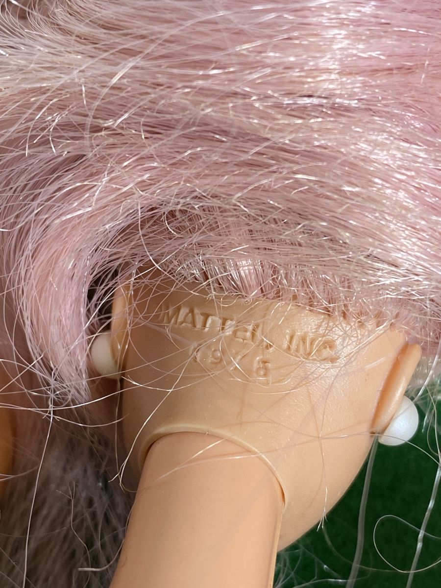 Bambole: 3 ältere Barbies, mit Knickbeinen – Usato da Utzigen venduto da Lasagne99 3