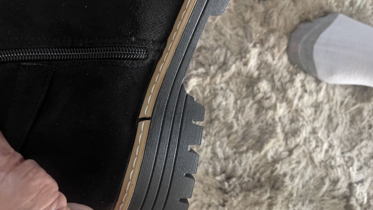 Scarpe da donna: Neue Stiefel Gr. 41 schwarz – Nuovo (secondo la descrizione) da Trimbach venduto da Alessia75 5