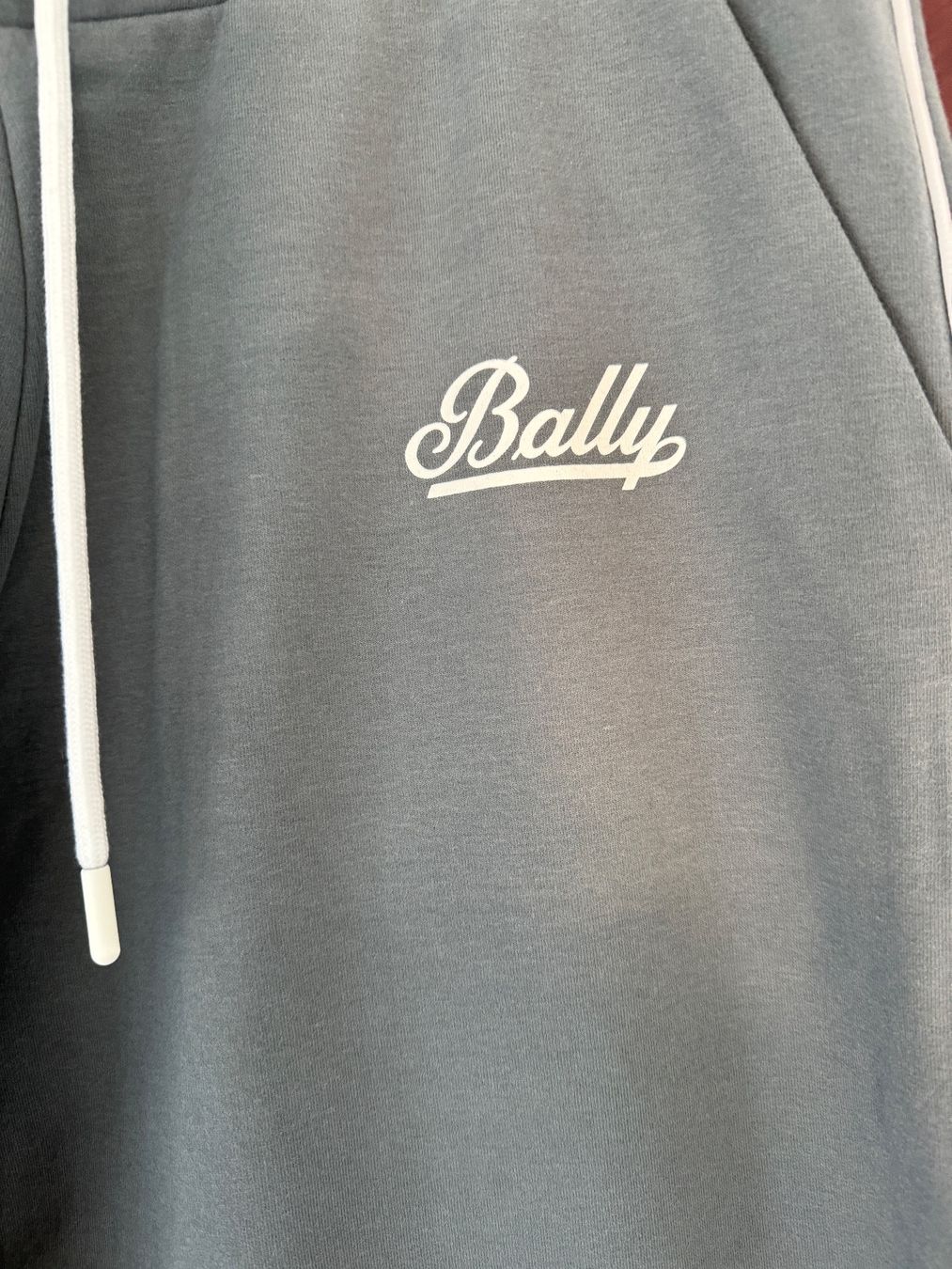 Bally Pantaloni: Bally Jogginghose damen S Graue Trainingshose Lang Freizeit – Nuovo e nell'imballaggio originale da Volketswil venduto da praxis12 1