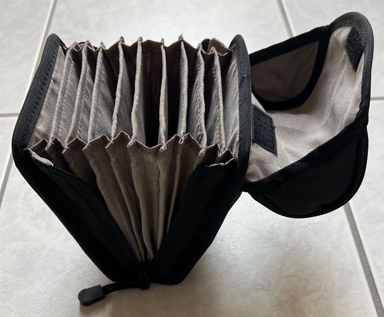 Appareil photo: Lee Filters SW100 Field Pouch, schwarz – Neuf avec emballage d'origine à Münsingen par Omasaki 3