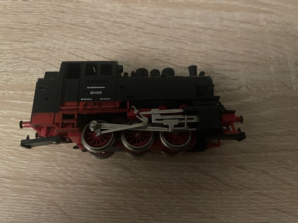 FLEISHMANN HO - loco vapeur noire et rouge 80005 EUR 45,00 - IT