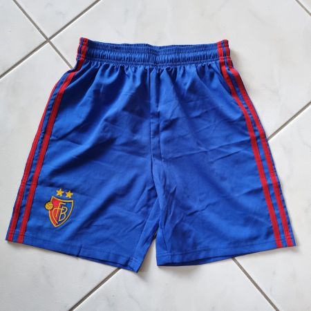 NEUE tolle kurze Adidas Sporthosen "Fc Basel" Gr.164