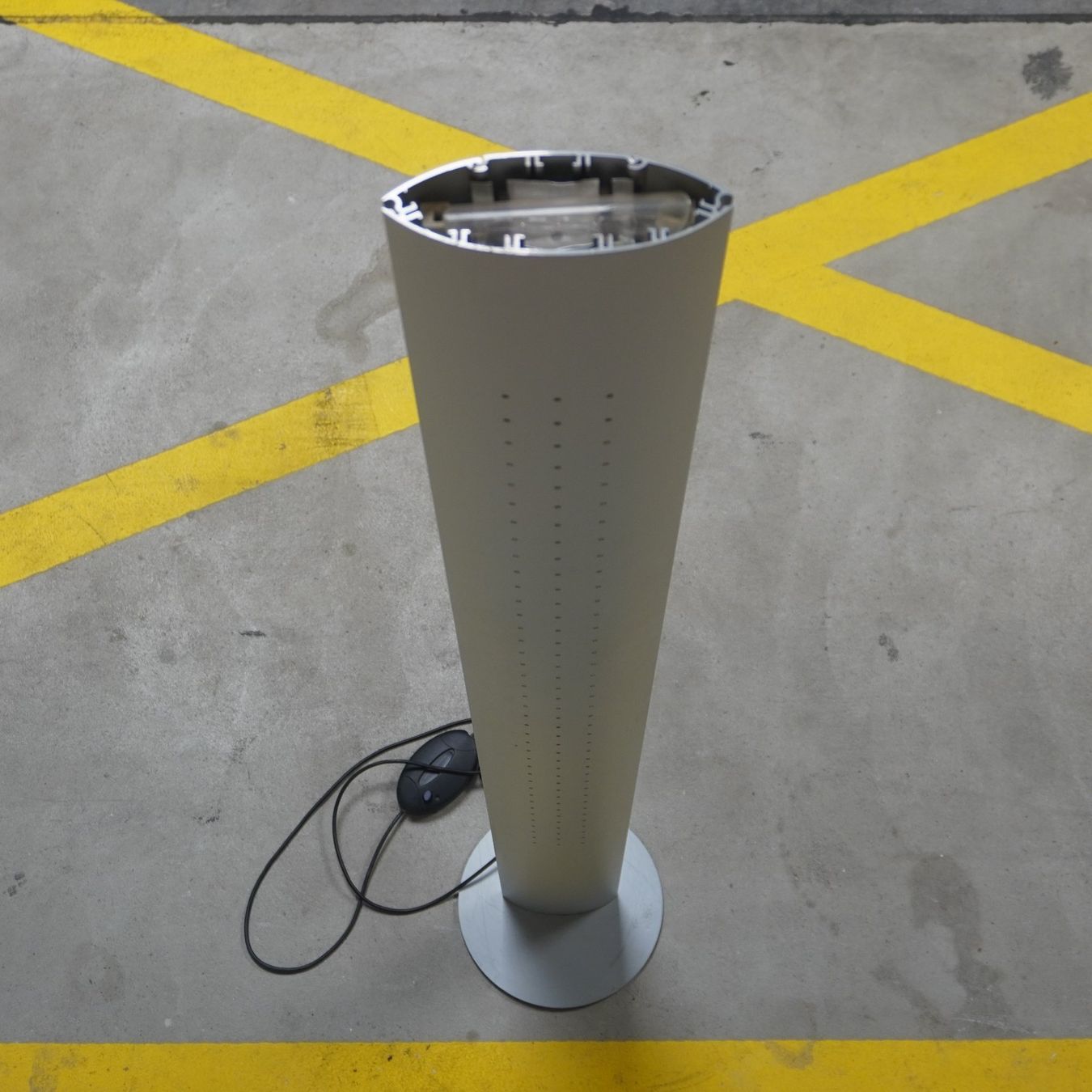 Lampade: Graue Dimmer Stehlampe (MA178) – Usato da Basel venduto da B.W.B. 3