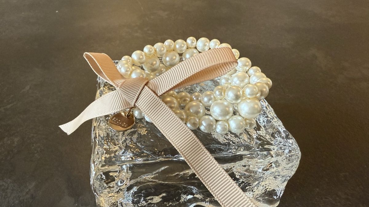 Escada Bracciali & Braccialetti: Bracelet perles ESCADA élégant ruban nude chic – Usato da Nyon venduto da stylevintage79 2