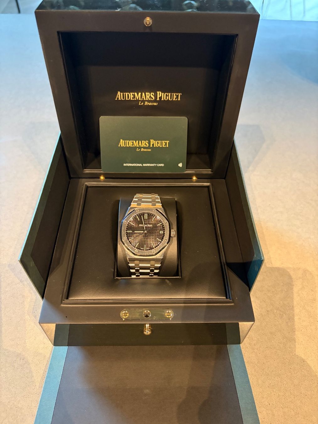 Audemars Piguet Uhren: AUDEMARS PIGUET  ROYAL OAK 41mm – Gebraucht aus Muri b. Bern von Thuera