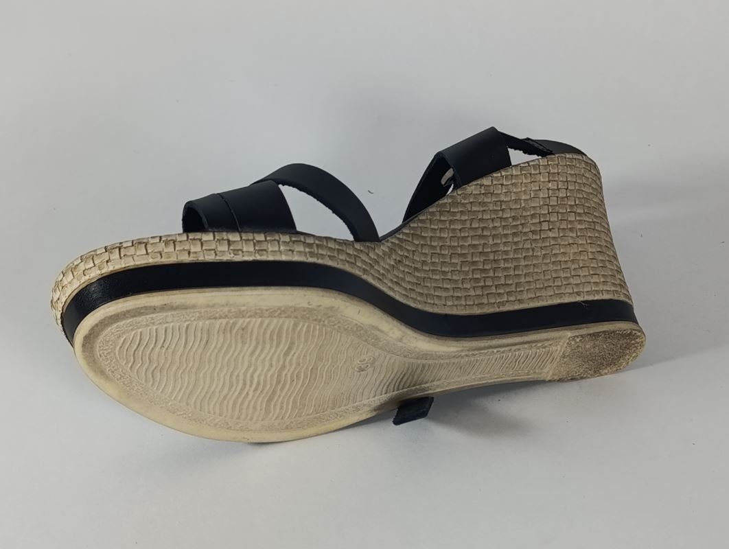 Damenschuhe: 5TH AVENUE Sandales noires taille 39 – Gebraucht aus Thielle von Plusvalue_Neuchatel 3