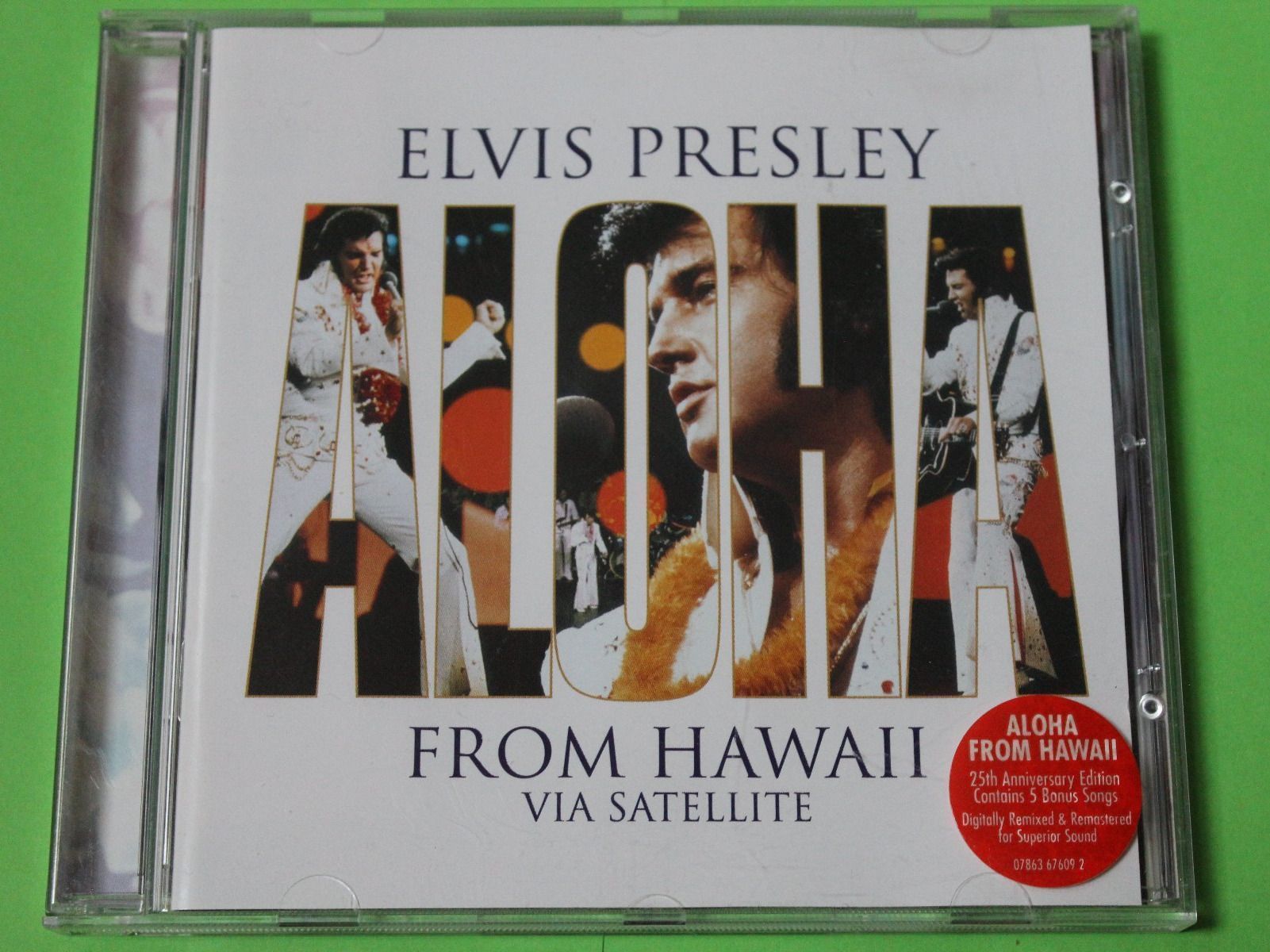 CD: Elvis Presley - Aloha from Hawaii - 25th Anniversary CD – Usato da Tübach venduto da JamesStone 1