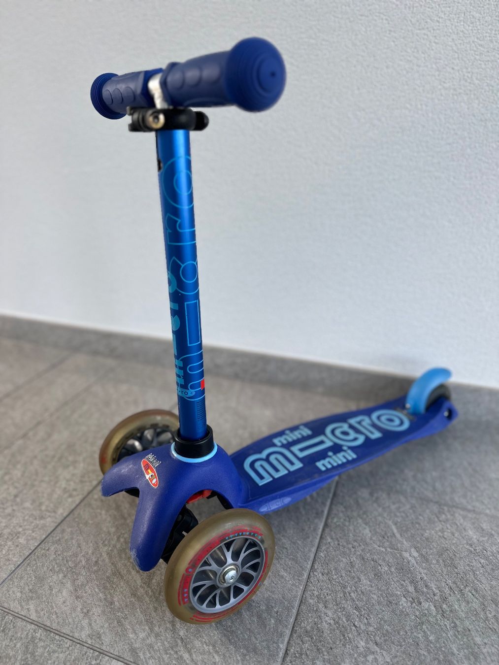 Micro Kickboard: Trottinett Micro Scooter Dreirad – Usato da Aesch BL venduto da Lau_th_ 1
