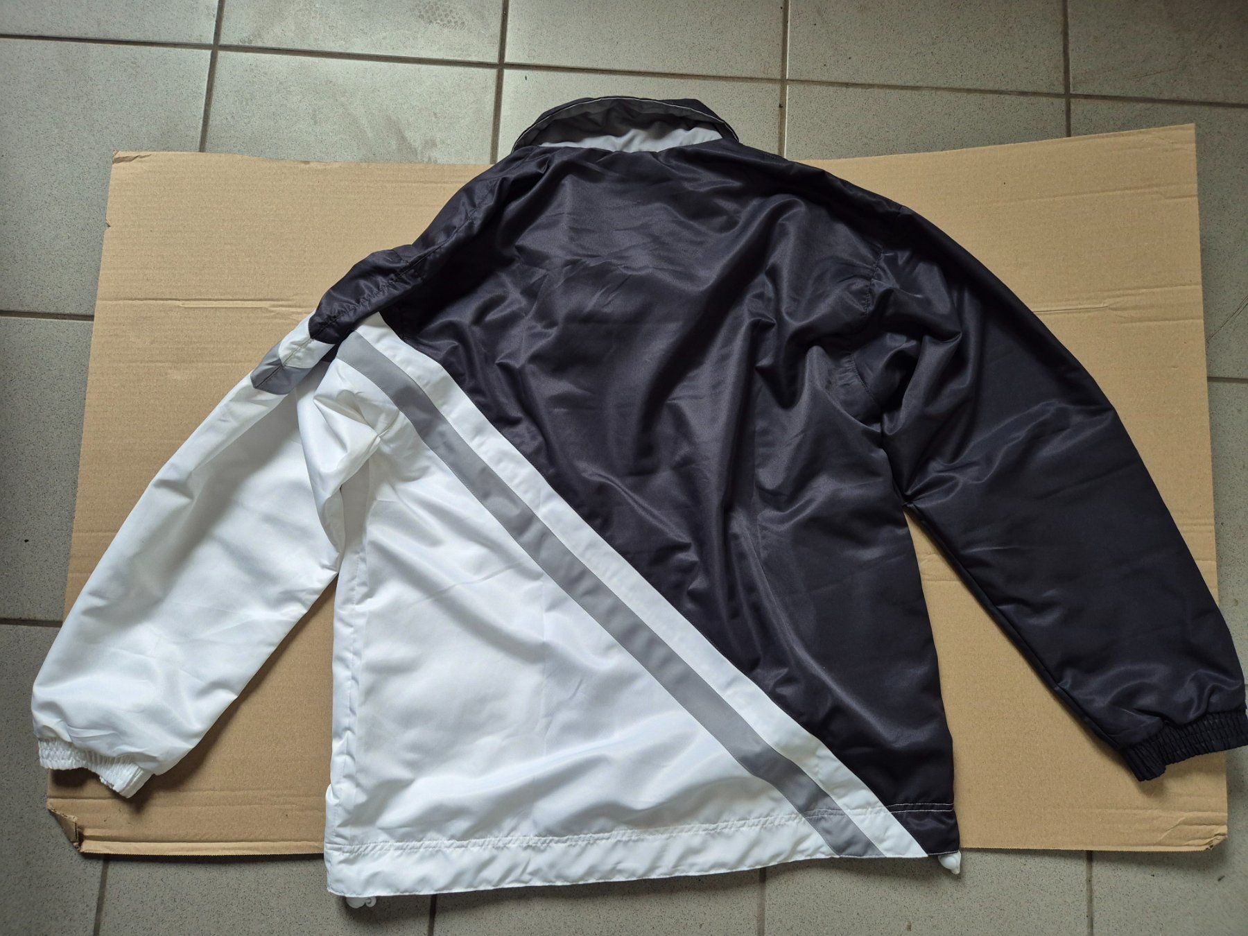 Jacken: Trainerjacke Grösse M neu – Neu (gemäss Beschreibung) aus Tägerig von Cellito 2
