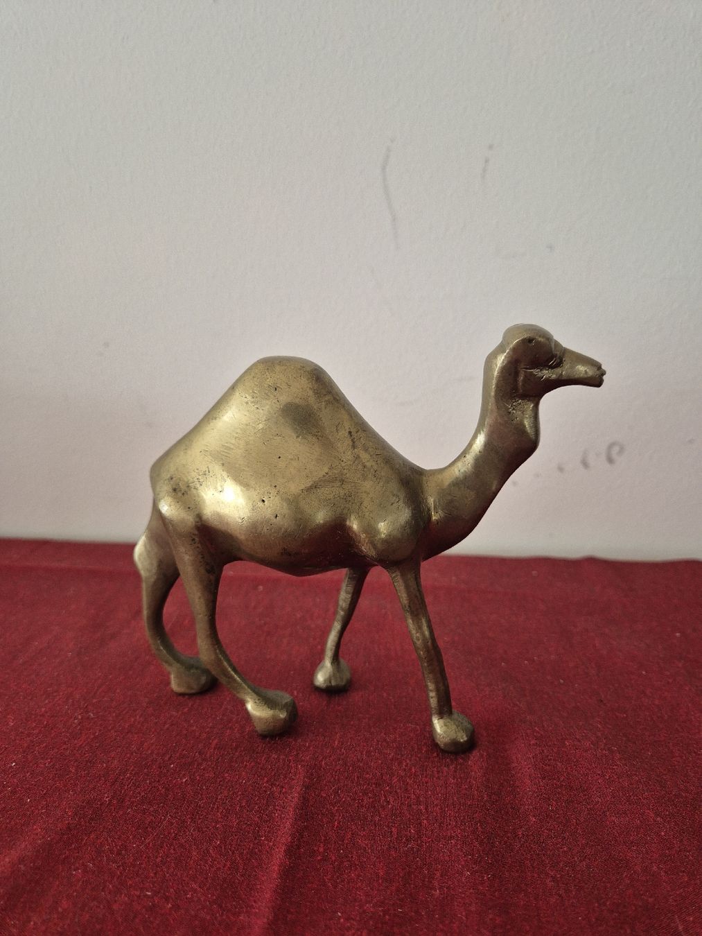 Tutte le decorazioni: Kamel Kamelfigur aus Messing  – Usato da Oberdiessbach venduto da Finland1977