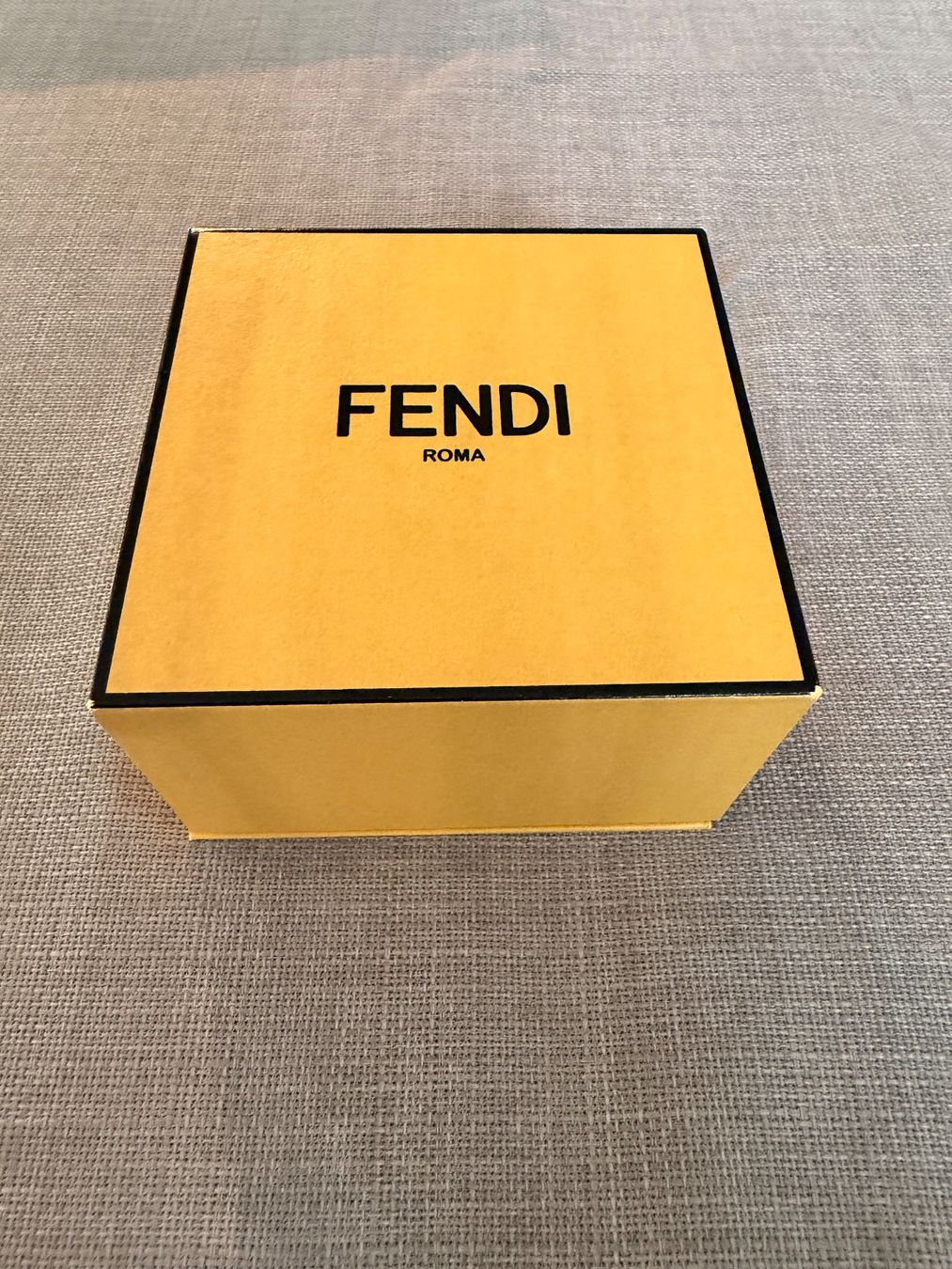 Fendi Orecchini pendenti & Orecchini a lobo: Fendi Earcuff, Monoohrring, Ohrring – Nuovo e nell'imballaggio originale da Zollikofen venduto da Danijela1983 8