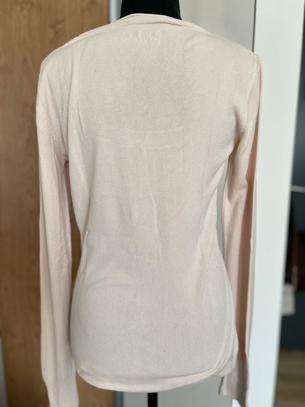 Guess Pullover & Sweatshirts: Guess Pullover mit Pailletten, Gr. M, Top Zustand! – Gebraucht aus Birsfelden von Nic21 2