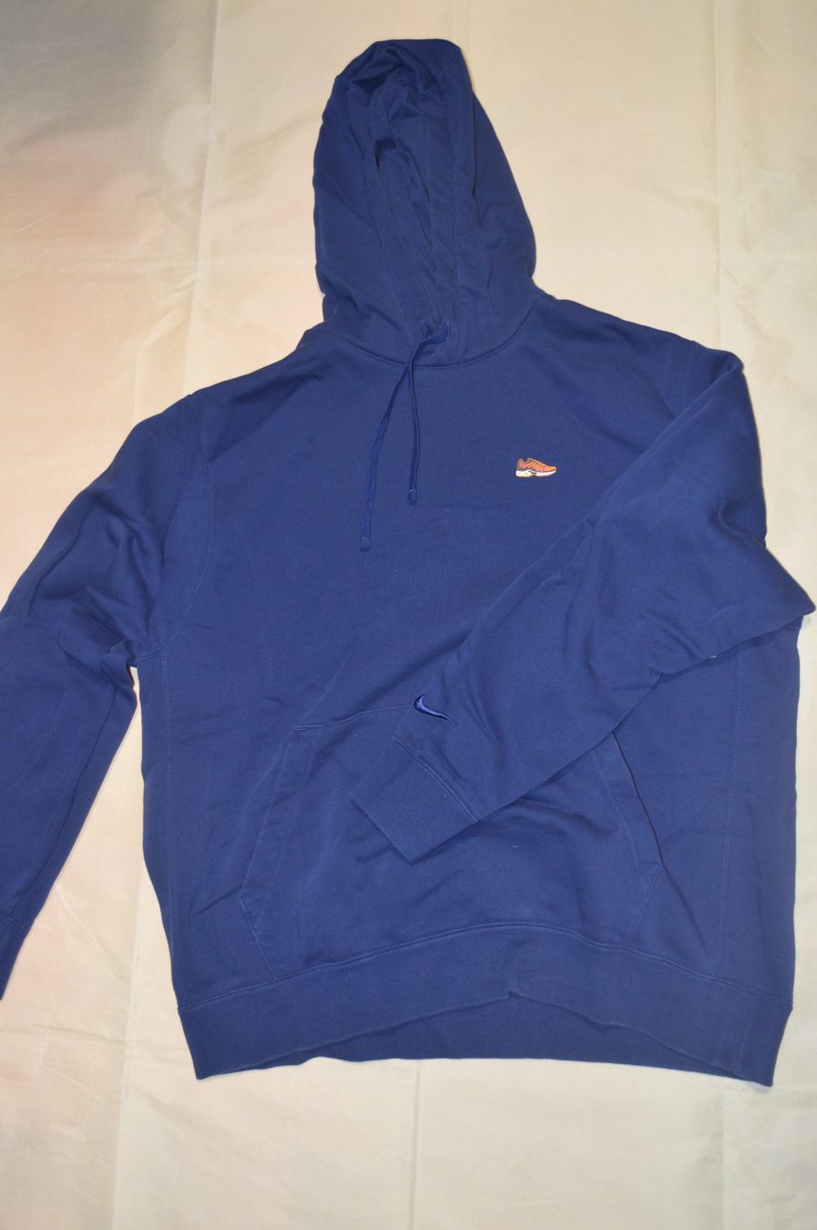 Maglioni & Felpe: Pullover und Hoodie Set gebraucht schwarz blau – Usato da Buchs SG venduto da die_zc5l 1