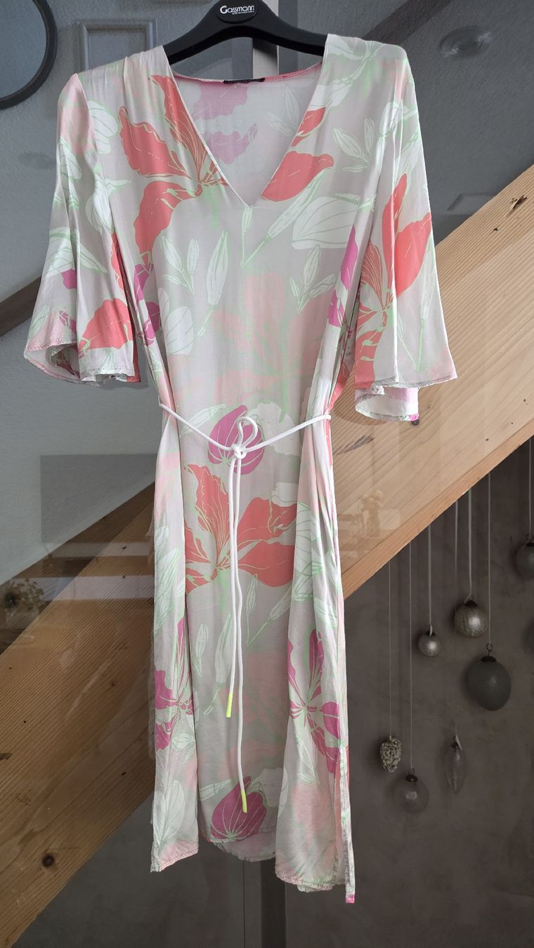 Kleider: Kleid twenty six peers  – Neu (gemäss Beschreibung) aus Winterthur von sandi99 2