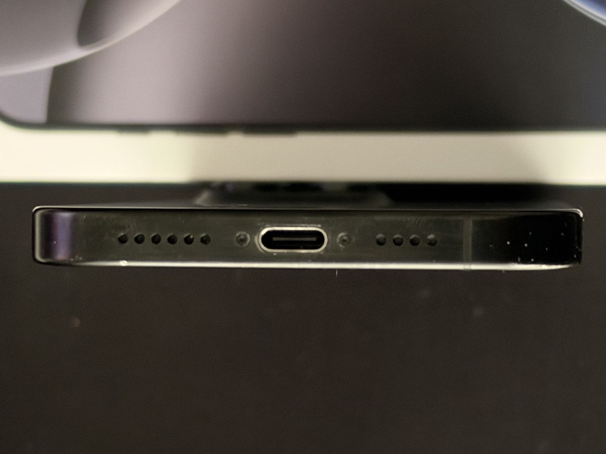 Apple Handys / Smartphones: Apple iPhone 16 Pro Max – Gebraucht aus Untersiggenthal von TiLed 3