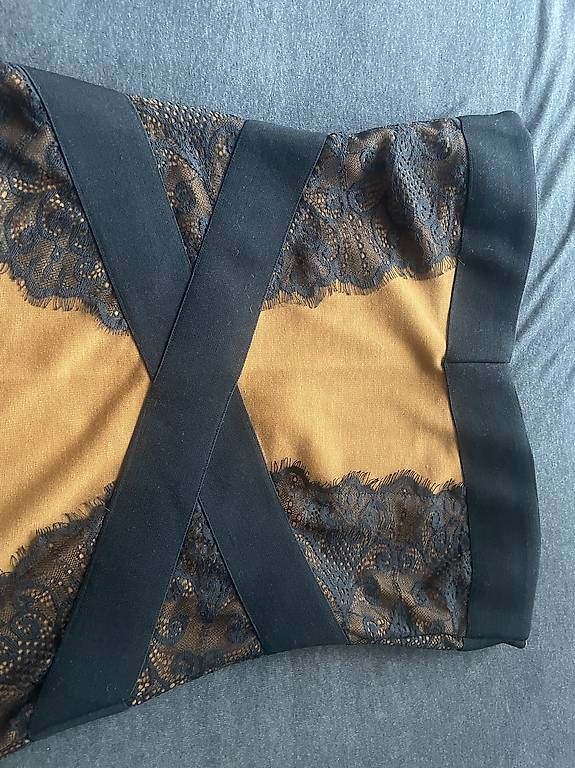 Vestiti: Kleid Grösse m – Nuovo (secondo la descrizione) da Niederhasli venduto da sev_d7hq 2