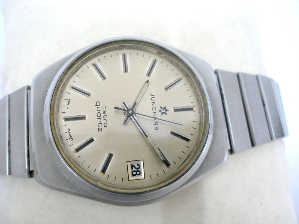 JUNGHANS ASTRA 1980ER QUARTZ SAMMLERUHR Acheter sur Ricardo