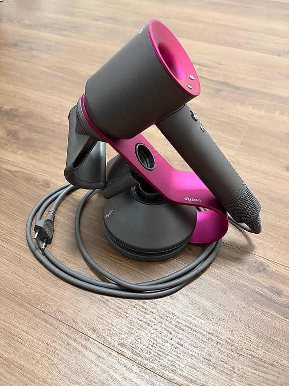 Asciugacapelli: Dyson Supersonic Fuchsia – Usato da Niederbipp venduto da Bazhkim