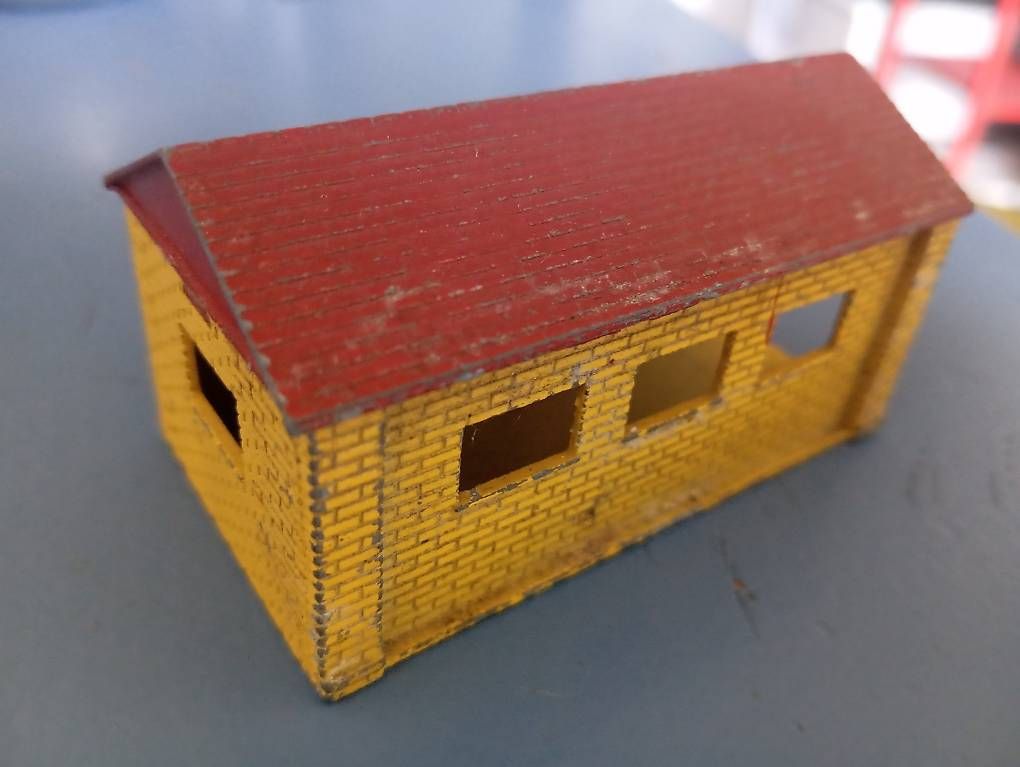 Lesney Modellautos: Matchbox Accessory Pack No 3 Garage Lesney – Gebraucht aus Basel von Petergunn