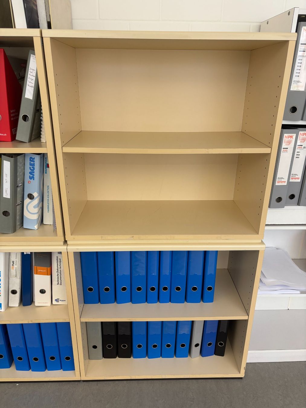 Scaffali: 4 Bücherregale Beige, Racher & Co – Usato da Matzingen venduto da carola71