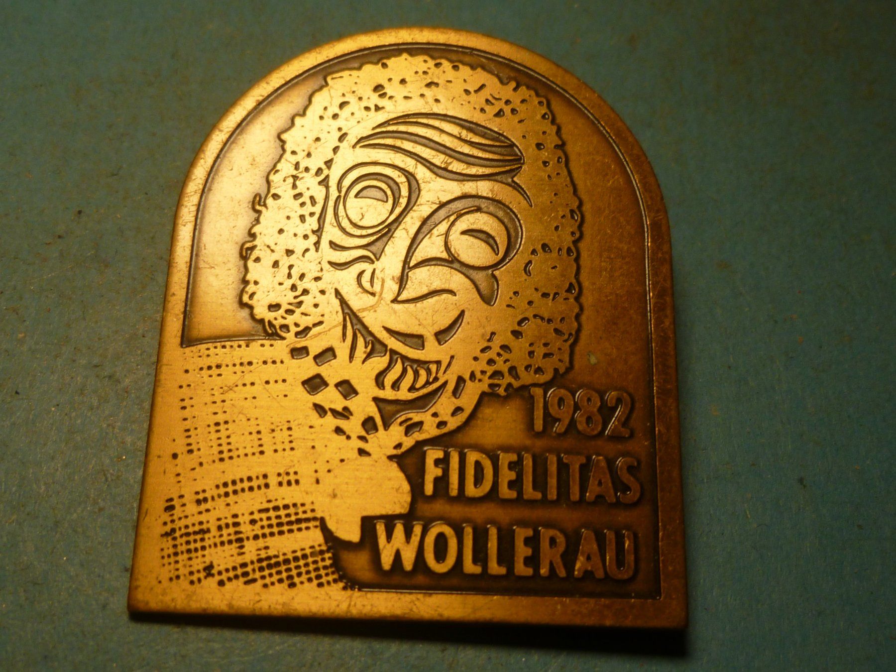 Plaketten & Abzeichen: WOLLERAU 1982 BRONZE – Gebraucht aus Ried (Muotathal) von Mandarin02
