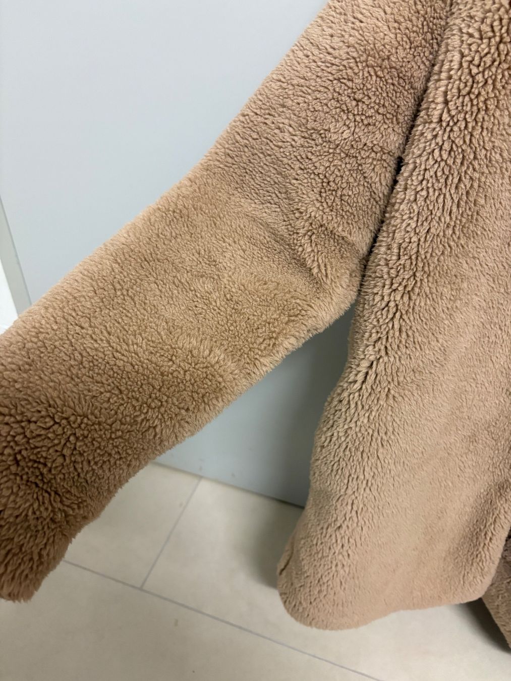 Giacche: Warme Teddyfell Jacke in Beige Grösse S – Usato da Basel venduto da Tierschutz-Flohmi 1