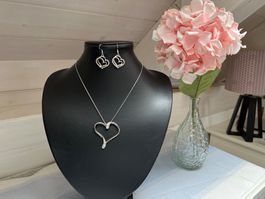 Schönes Schmuckset Herz