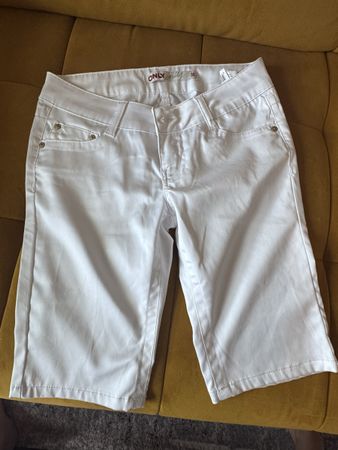Damen Bermudas ONLY weiss Grösse 38 guter Zustand